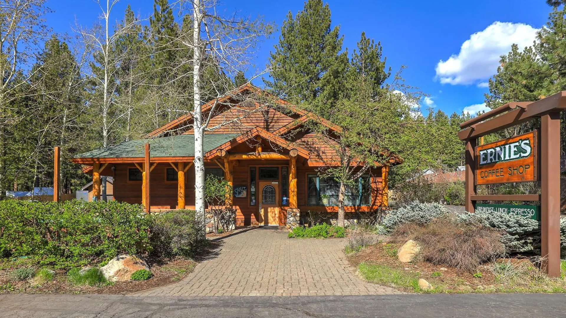 The Cozy Cub Cabin 7 Min To Lake South Lake Tahoe